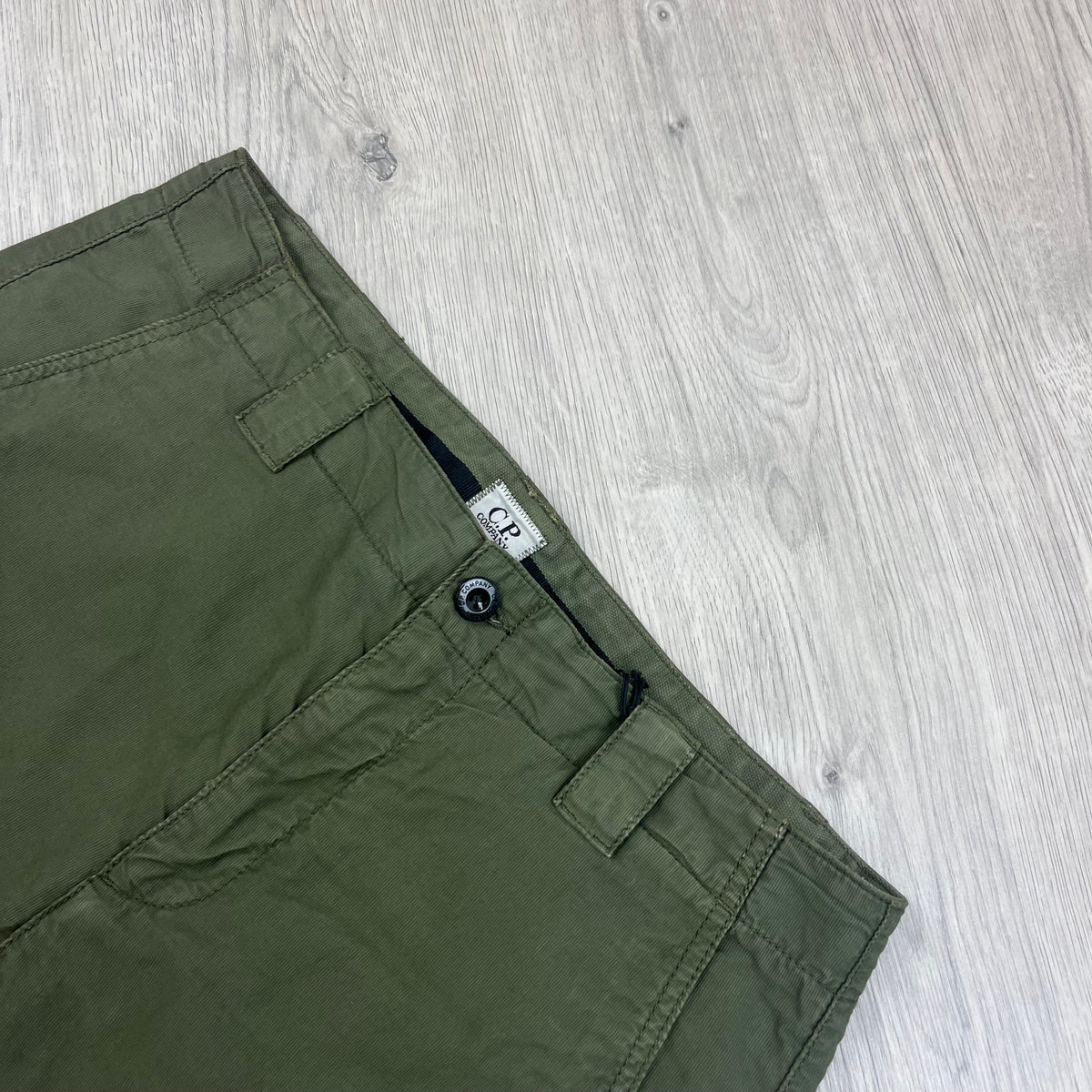CP Company Cargo Shorts - Bronze Green Castmark