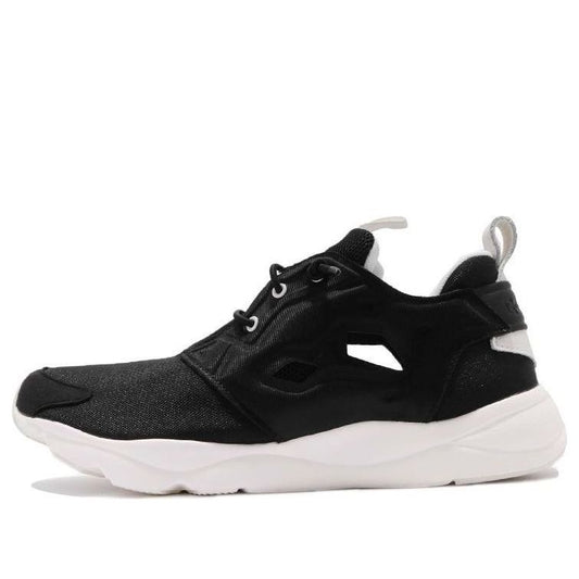 Reebok Furylite Cozy Wear-Resistant Black CN7302