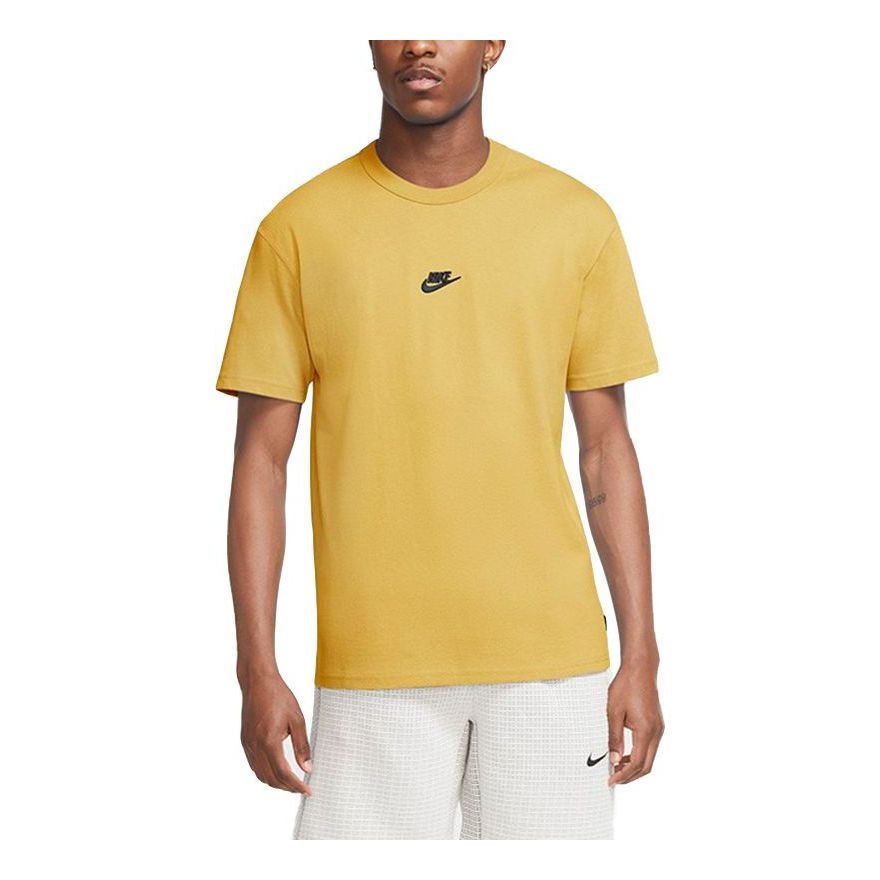 Nike AS Men's Nike Sportswear Tee PREMIUM ESSENTIAL SATURN GOLD DB3194-700